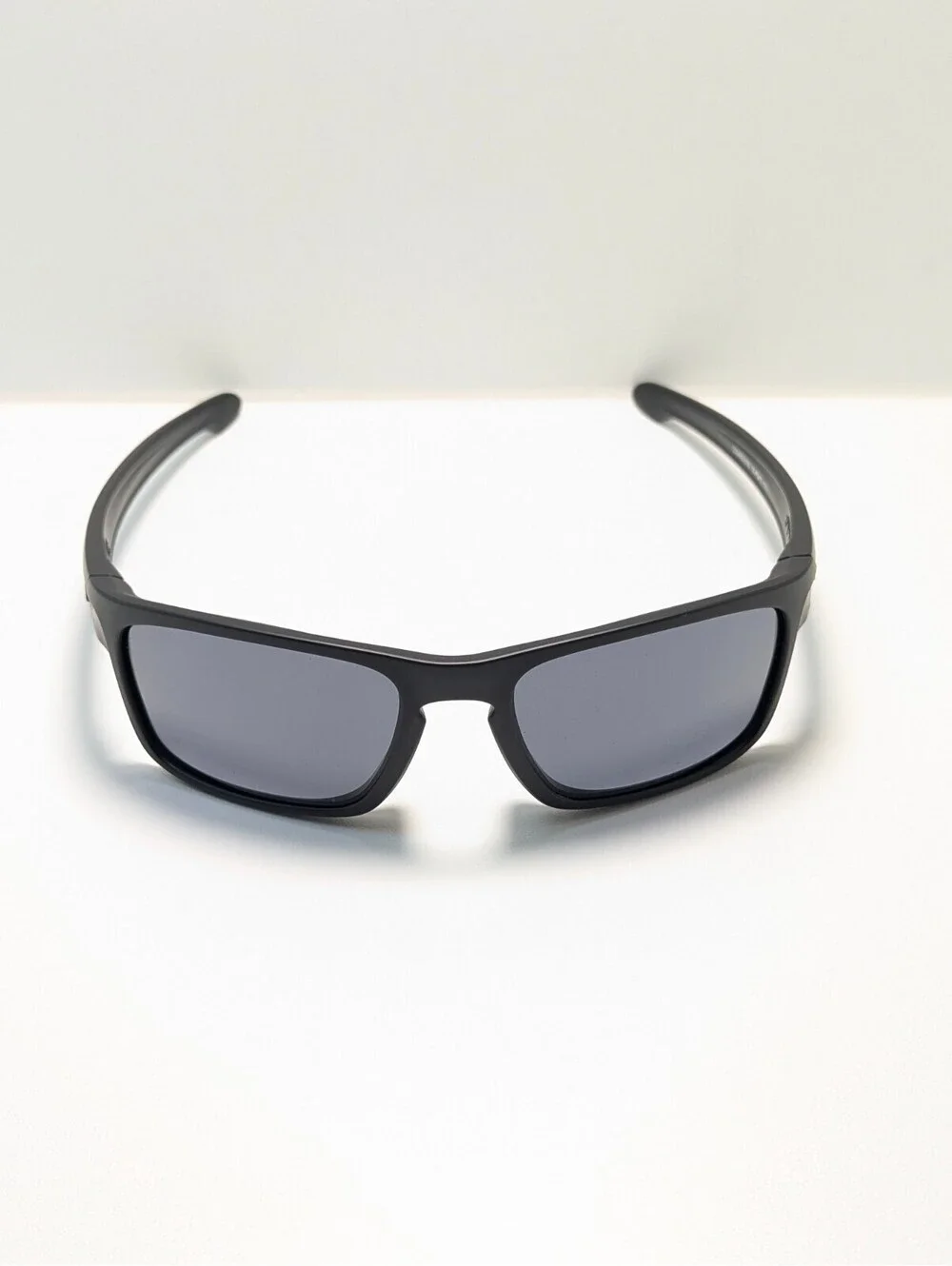 Oakley Sliver Dark Gray UV Black Outdoor Wraparound Men's Sports Sunglasses